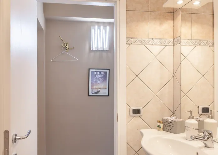 Heart Of San Lorenzo Guest house Rome